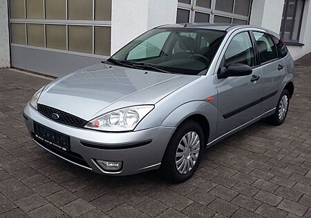 Ford Focus 1,6 Viva Autom.