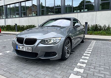 BMW 335i Cabrio E93 | M-Paket | N55 | DKG | Indi
