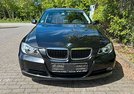 BMW 320d Tüv Okt 26 -AHK