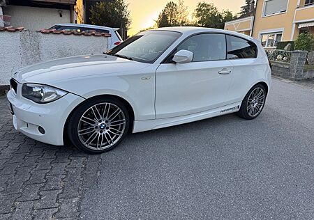 BMW 123d -M-Paket Keyless Navi Prof.