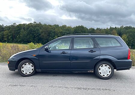 Ford Focus 1.8TD 66kW Futura Futura