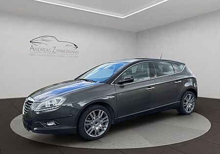 Lancia Delta 1.8 Turbo Platinium 200PS AUT. POLTRONA