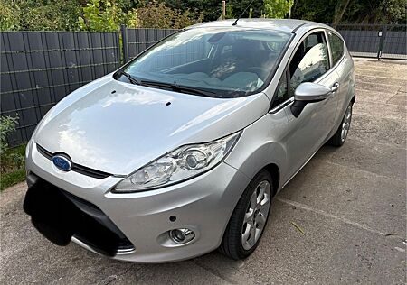 Ford Fiesta 1,6 TDCi 66kW DPF Titanium Titanium