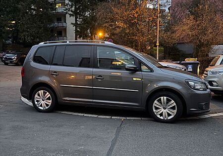 VW Touran Volkswagen 176 ps 7 Sitzer DSG