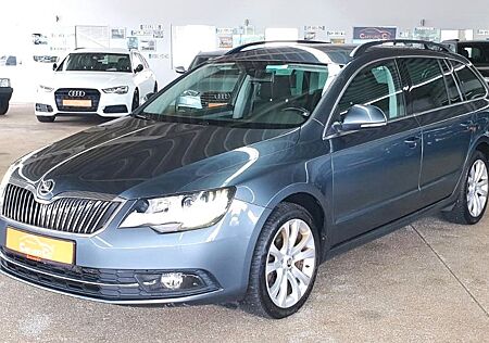 Skoda Superb Combi 2.0 TDI DSG *AHK*SHZ*NAV*PDC*TEM*