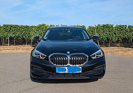 BMW 118i - Schwarz Automatik