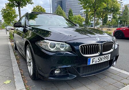 BMW 530d Touring A - LCI, M paket, Pano, 19z, Leder