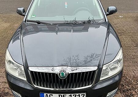 Skoda Octavia 1.6 TDI DSG Family Combi Family