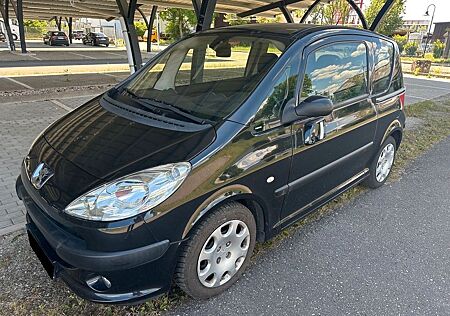 Peugeot 1007 Premium 1.4 TÜV NEU KLIMAAUTOMATIK
