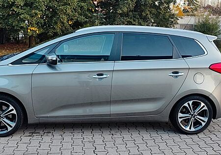 Kia Carens 1.7 CRDi Vision Automatik Vision