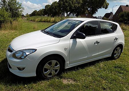 Hyundai i30 1.6 CRDi 66 kW Classic Classic