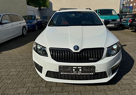 Skoda Octavia RS-DSG-NAVI-XENON-SCHECKHEFT -EURO6