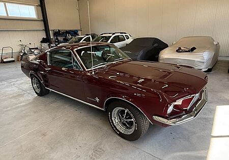 Ford Mustang Fastback