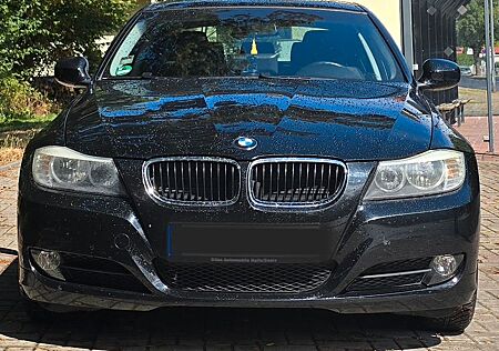 BMW 318i -