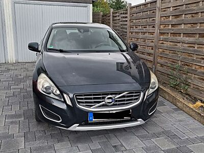 Volvo S60 D3 Momentum 100kW/136PS