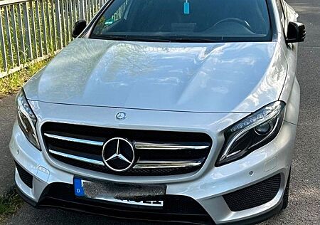 Mercedes-Benz GLA 200 d 4MATIC DCT AMG Line AMG Line