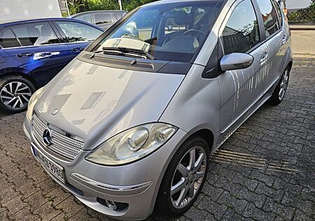 Mercedes-Benz A 200 AVANTGARDE
