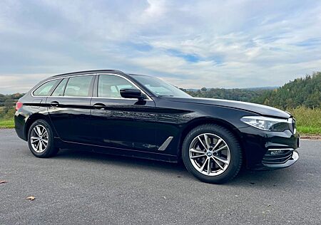 BMW 530i xDrive Touring Steptronic Standheizung LED