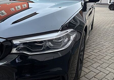 BMW 530i xDrive A -