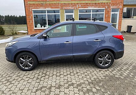 Hyundai ix35 Style AWD-NAVI-BI-XENON-4X4-LEDER-TEMPOMAT-