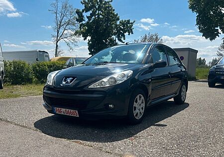 Peugeot 206 +,4 Tür.Tuv 03/27,Servis neu
