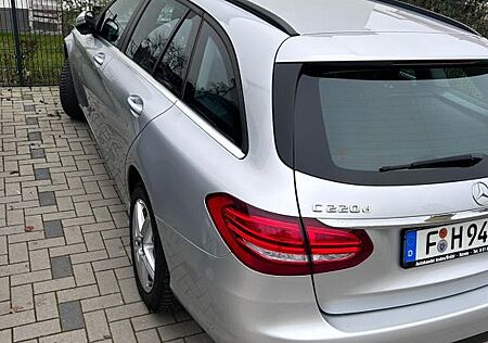 Mercedes-Benz C 220 d T Automatik - Totwinkel - Distronic