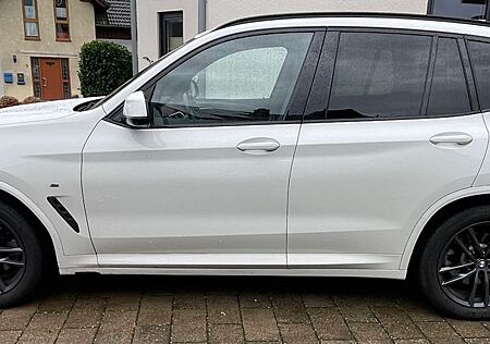 BMW X3 xDrive20d*M SPORT*1.Hand*PANO*xDrive*uvm.