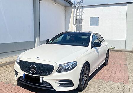 Mercedes-Benz E 220 d AMG Line Autom. AMG Line