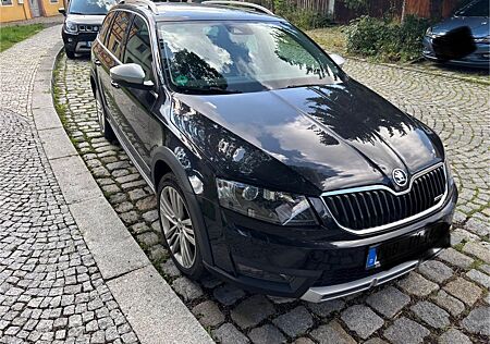 Skoda Octavia 2.0 TDI DSG 4x4 Scout Combi Scout