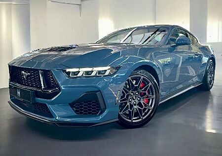 Ford Mustang GT V8 Fastback Automatik