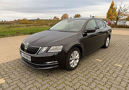 Skoda Octavia 2.0 TDI DSG Style AHK Navi ACC Kamera