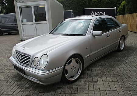 Mercedes-Benz E 55 AMG