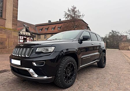 Jeep Overland Summit 5.7 V8 HEMI Automatik AHK