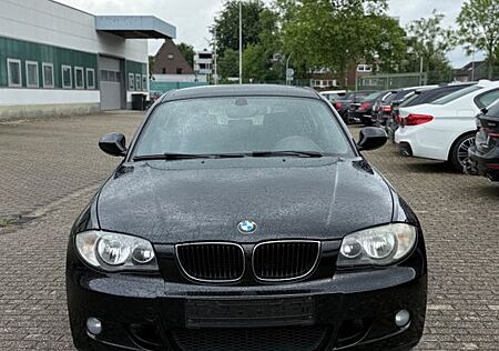 BMW 116i lim. M Paket, PDC, SHZ, Steuerkette Neu