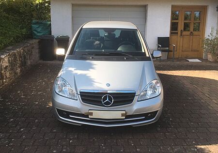 Mercedes-Benz A 160 BlueEFFICIENCY *AHK*TÜV:NEU*Klima