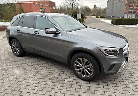 Mercedes-Benz GLC 220 4M MBUX LED Kamera AHK 9G-Tronic