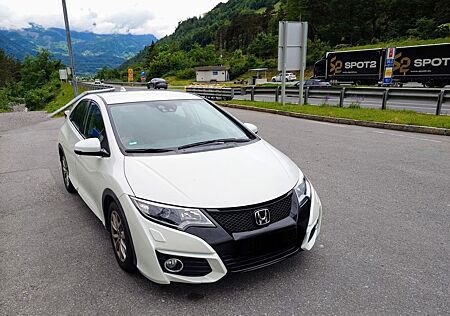 Honda Civic 1.8 i-VTEC Elegance ADAS-Navi