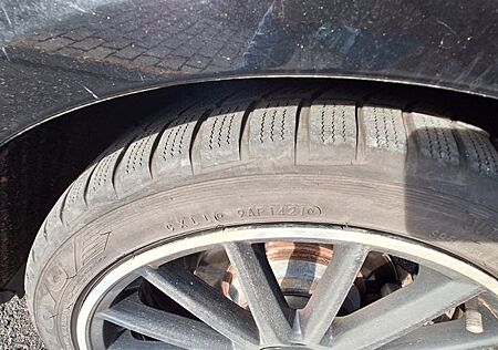 Mercedes-Benz E 200 T BlueEFFICIENCY AVANTGARDE AVANTGARDE