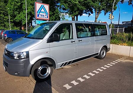 VW T5 Transporter Volkswagen facelift.AHK.TÜV NEU