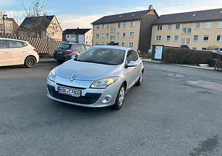 Renault Megane 1.4 TCe 130 SitzH. Tempomat KEYLESS Entry