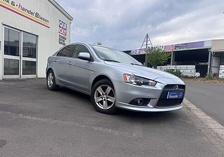 Mitsubishi Lancer Sportback Invite / Tüv Neu /AHK