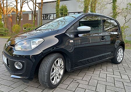 VW Up Volkswagen ! street !