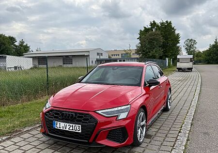 Audi S3 TFSI S tronic quattro Sportback -