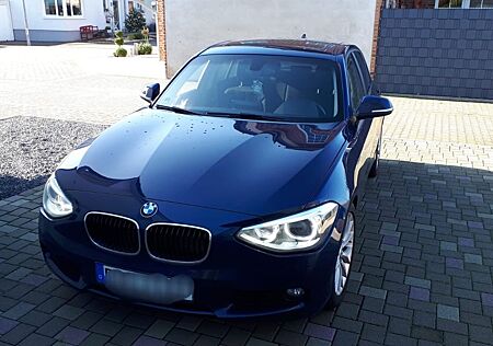 BMW 116d - Tiefseeblau Metallic