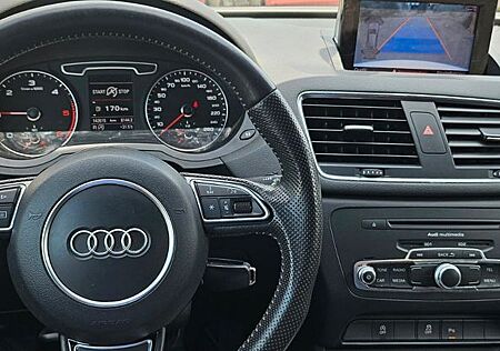 Audi Q3 2.0 TDI S tronic quattro -3×S-Line
