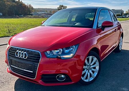 Audi A1 attraction/Panoramdach/Navi