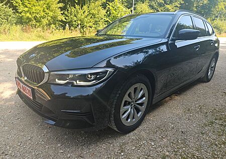 BMW 318d - AUT/KLMTR/SHZ/TEMP/NAVI/LED/ALU/TOP