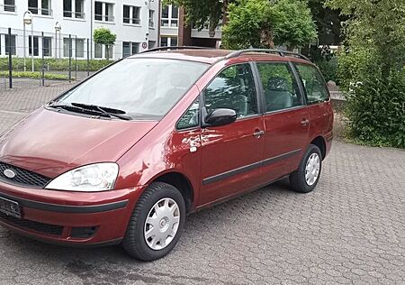 Ford Galaxy 2.3 aus 1er Hand mit 2 Jahren Tüv