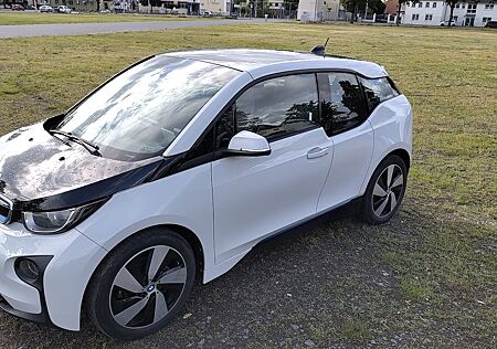 BMW i3 (60 Ah) mit Range Extender -