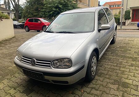 VW Golf Volkswagen 1.4 Special Special